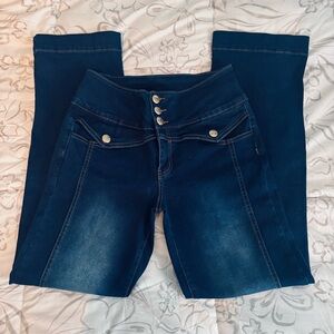 NWOT Flamingals Curvy Straight Leg Dark Wash Jeans Cuffed Look Front Pockets Lg